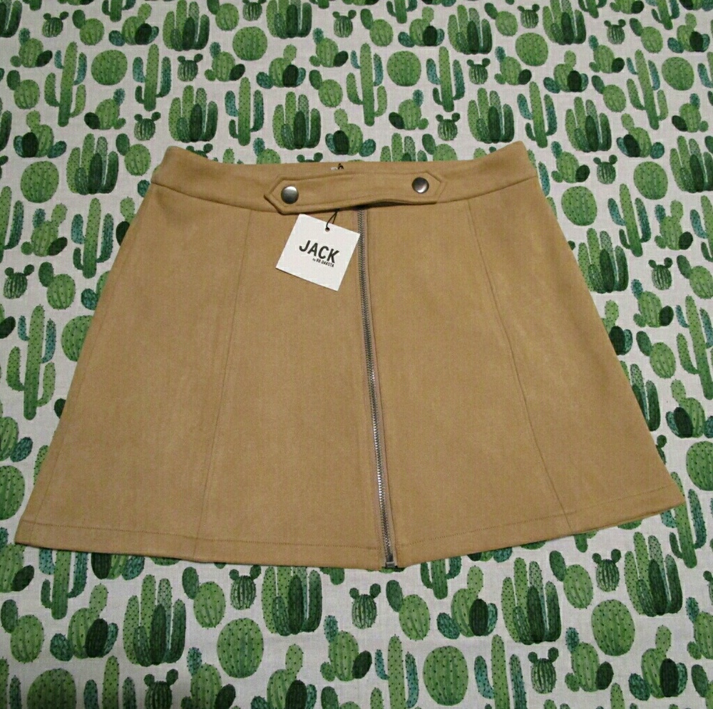 JACK BY BBDAKOTA LADY CRUSH SUEDE SCUBA SKIRT